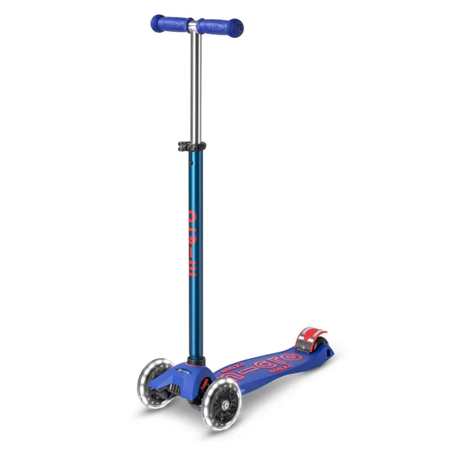 micro-maxi-micro-deluxe-led-trottinette-enfant-bleue-5-12-ans image 1