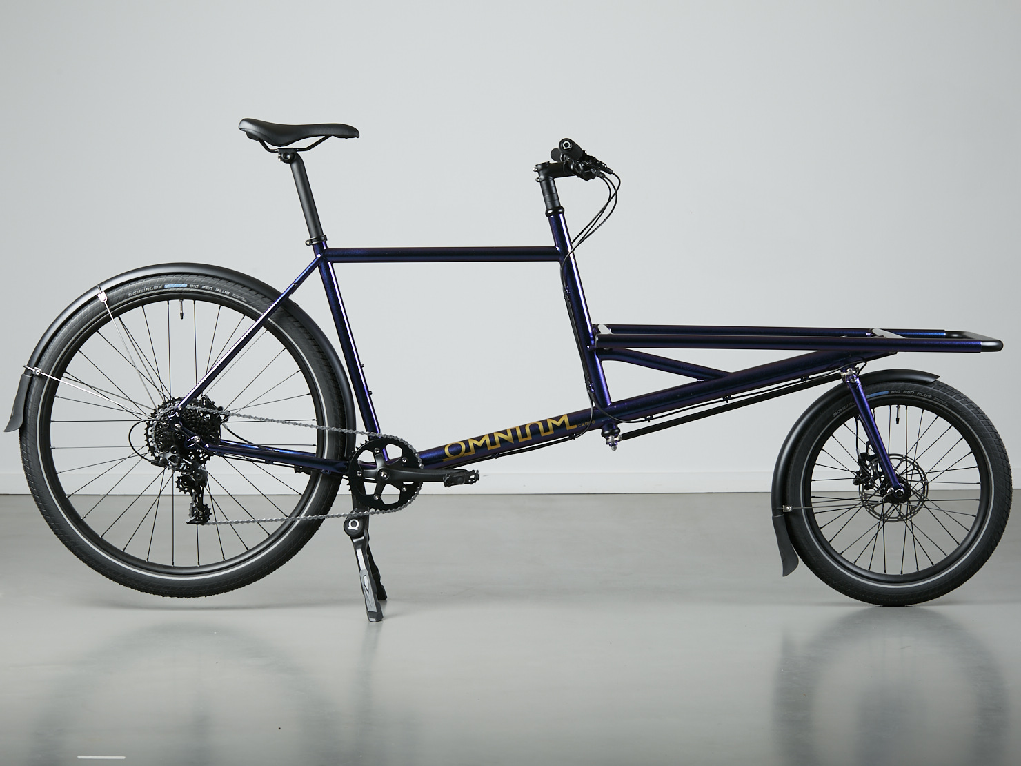 omnium-demo-cargo-blurple-medium-apex-v-lo-cargo-d-mo image 1