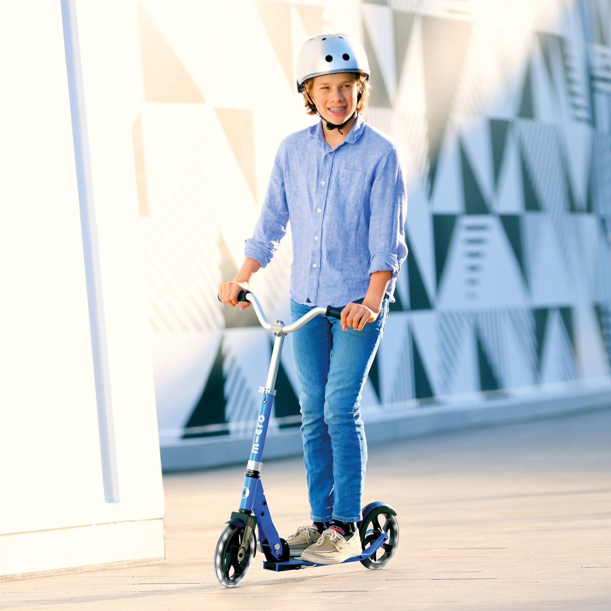 micro-cruiser-led-trottinette-2-roues-enfant-bleu image 7