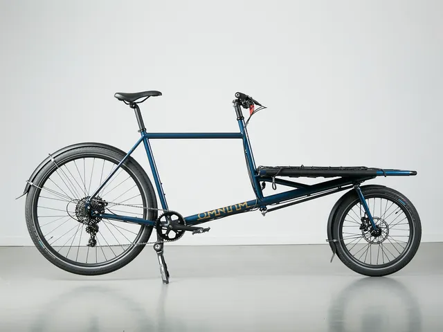 omnium-cargo-demo-large-apex-bleu-afternoon-v-lo-cargo image 1