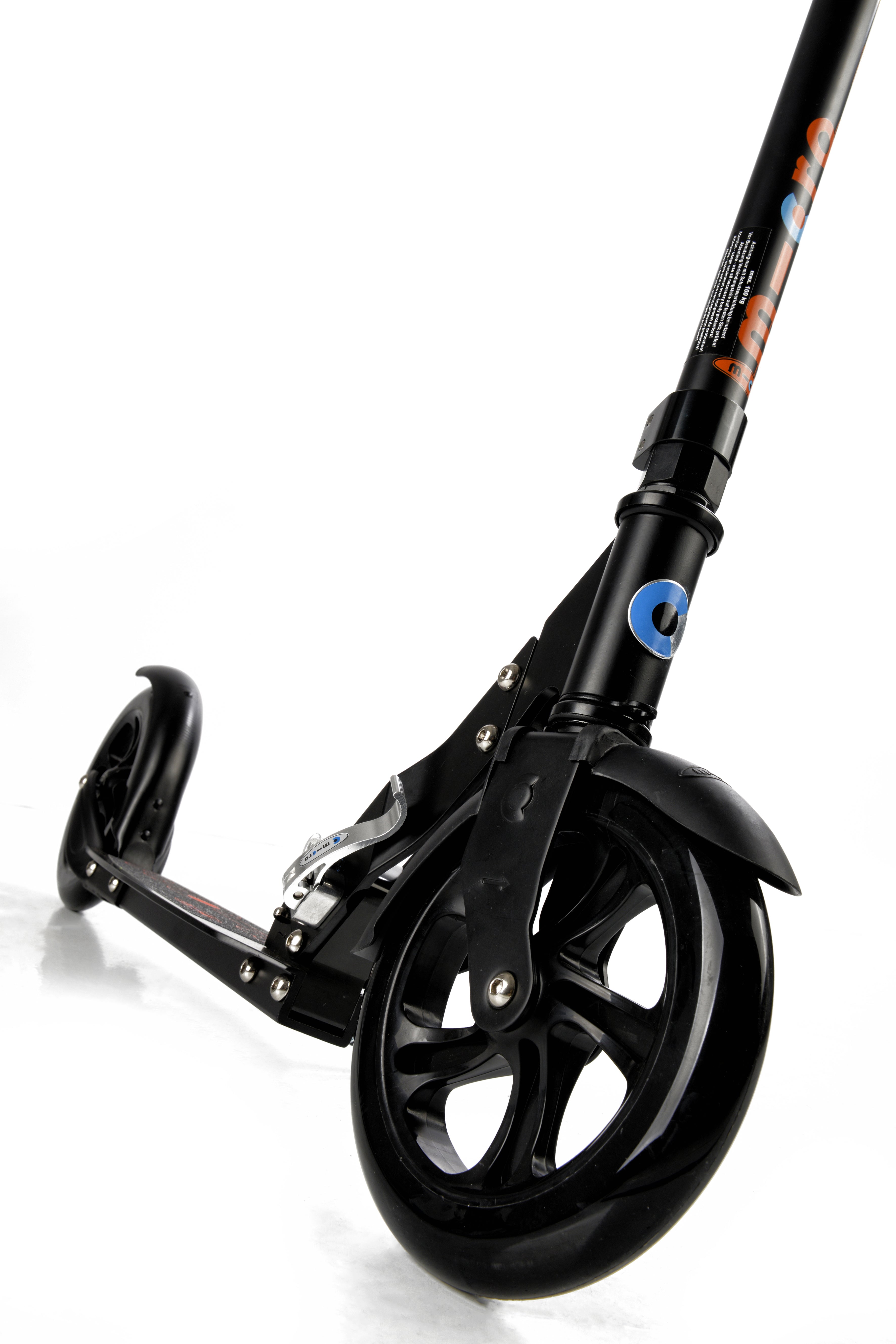 trottinette-adulte-micro-flex-noire-grandes-roues image 3
