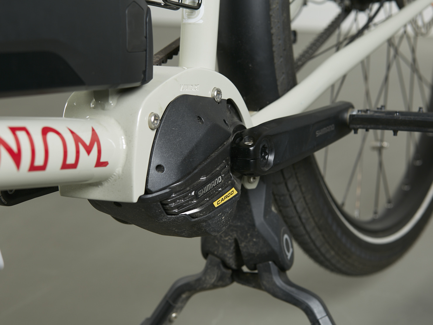 omnium-e-cargo-d-mo-glorius-grey-s-ep8-nexus-5 image 6