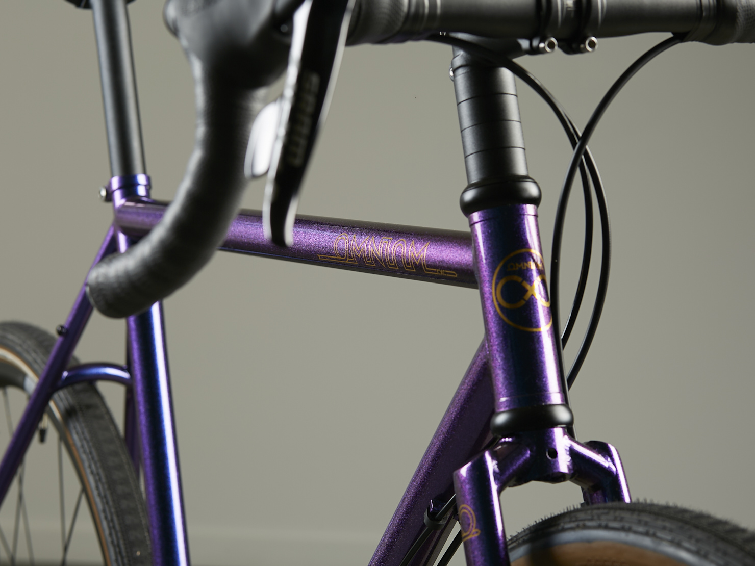 omnium-demo-cxc-v3-blurple-medium-v-lo-cargo-apex-1 image 2