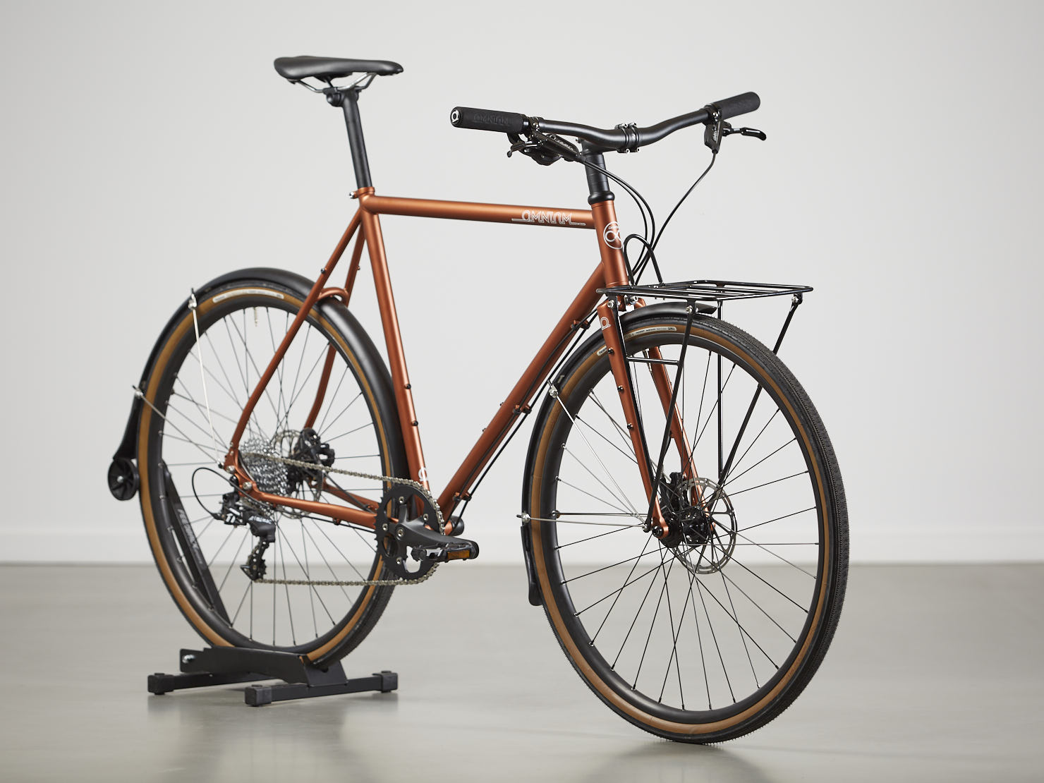 omnium-cxc-v3-large-copperhead-apex-v-lo-cargo-compact image 2