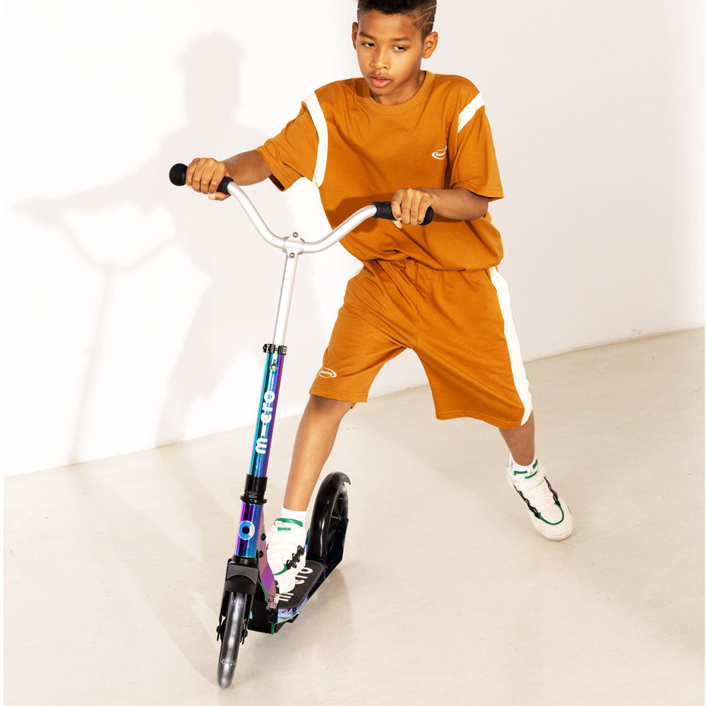 micro-cruiser-led-neochrome-trottinette-2-roues-200-mm-pliable-5-12-ans image 6