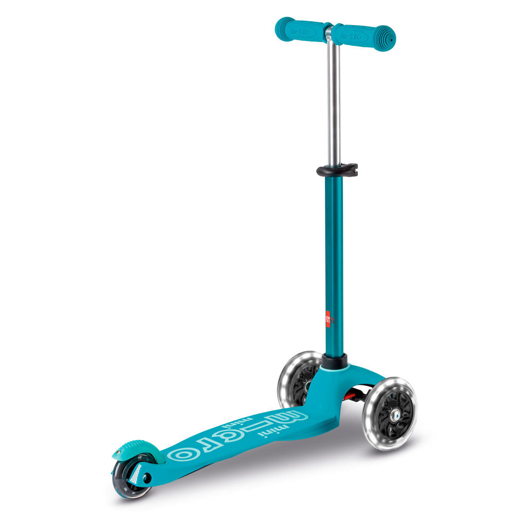 micro-mini-micro-deluxe-led-trottinette-3-roues-enfant-aqua image 4