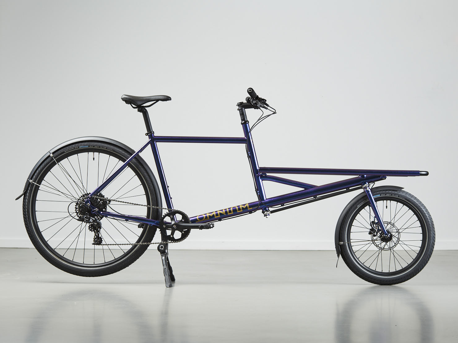 omnium-demo-cargo-blurple-small-apex-11-extender image 1