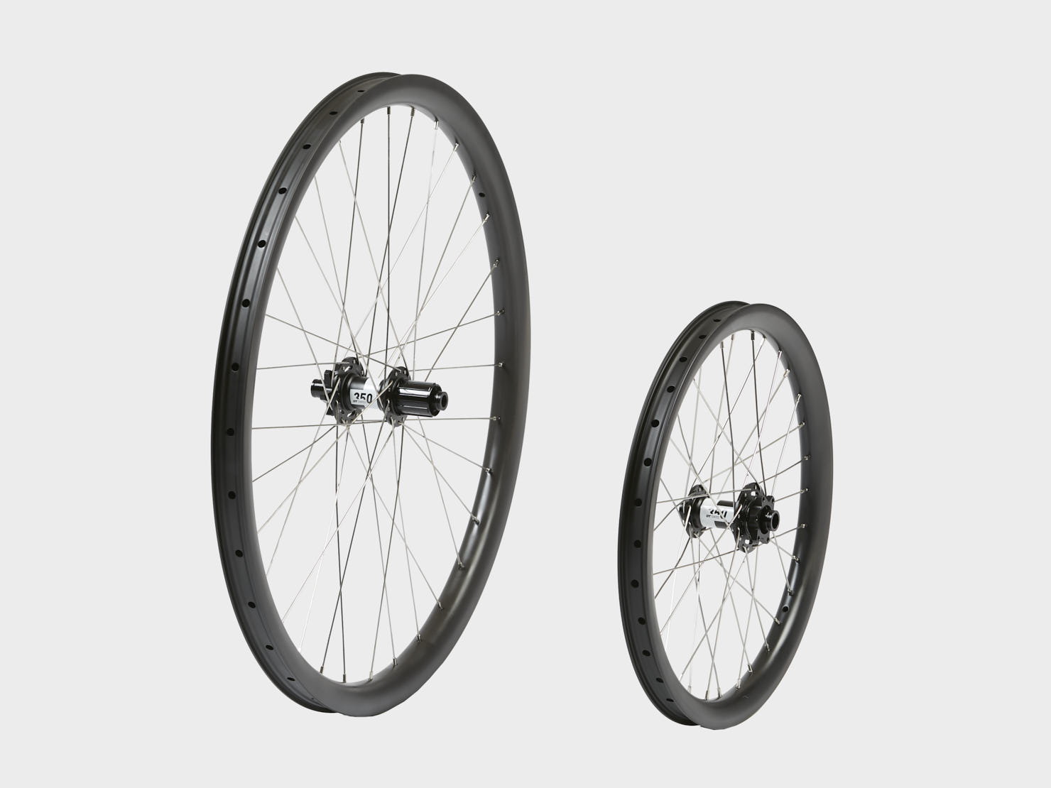 omnium-carbon-wheelset-paire-de-roues-carbone-cargo image 1