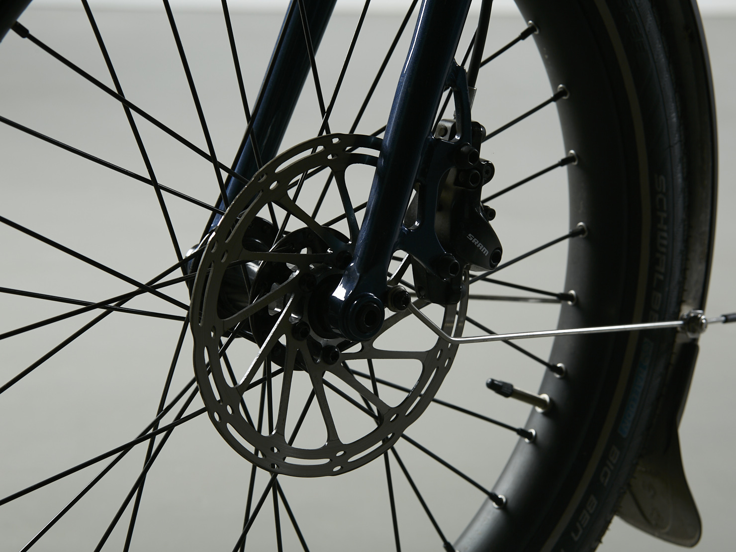 omnium-cargo-demo-large-apex-bleu-afternoon-v-lo-cargo image 4
