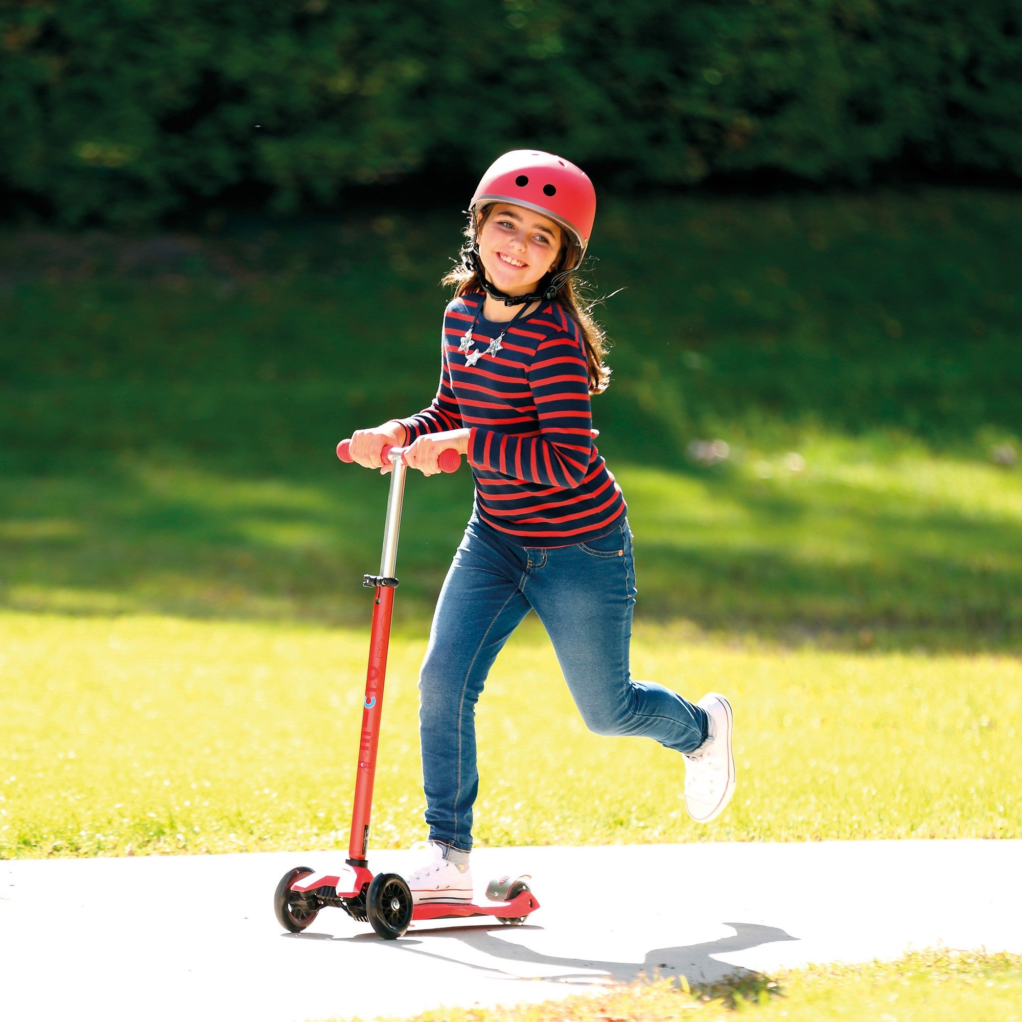 micro-trottinette-enfant-maxi-micro-deluxe-rouge image 6