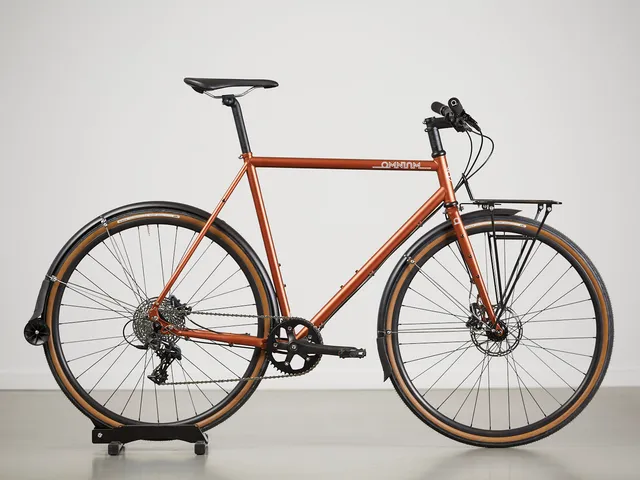 omnium-cxc-v3-large-copperhead-apex-v-lo-cargo-compact image 1