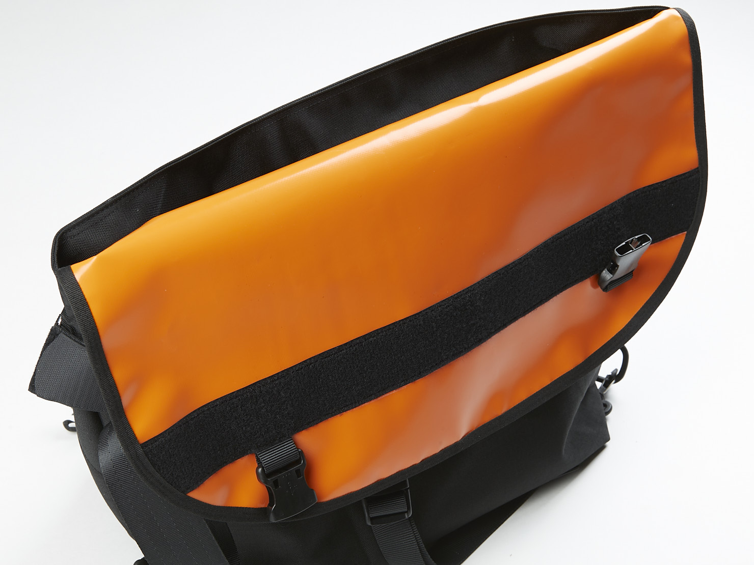 omnium-x-cinelli-x-bagaboo-sac-messager-supercargo image 4