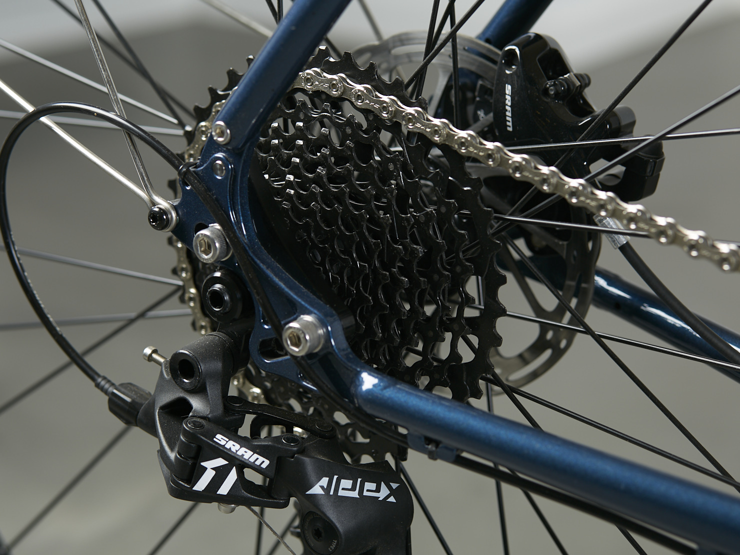 omnium-demo-cargo-xl-apex-bleu-afternoon-v-lo-cargo-d-exposition image 5