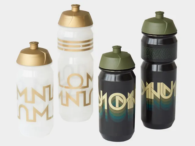 omnium-water-bottle-bidon-500-ml-750-ml-by-tacx image 1