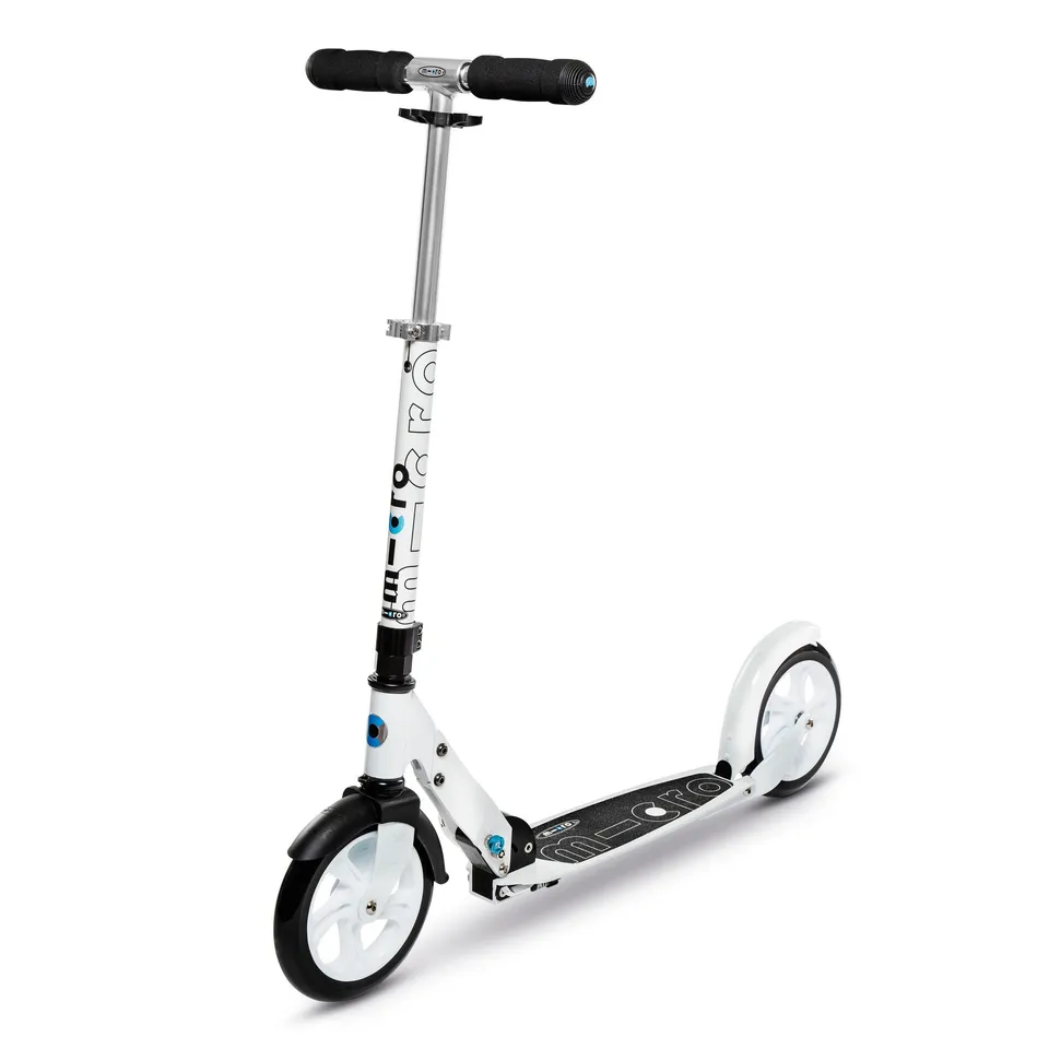 micro-flex-trottinette-adulte-2-roues-blanche image 1