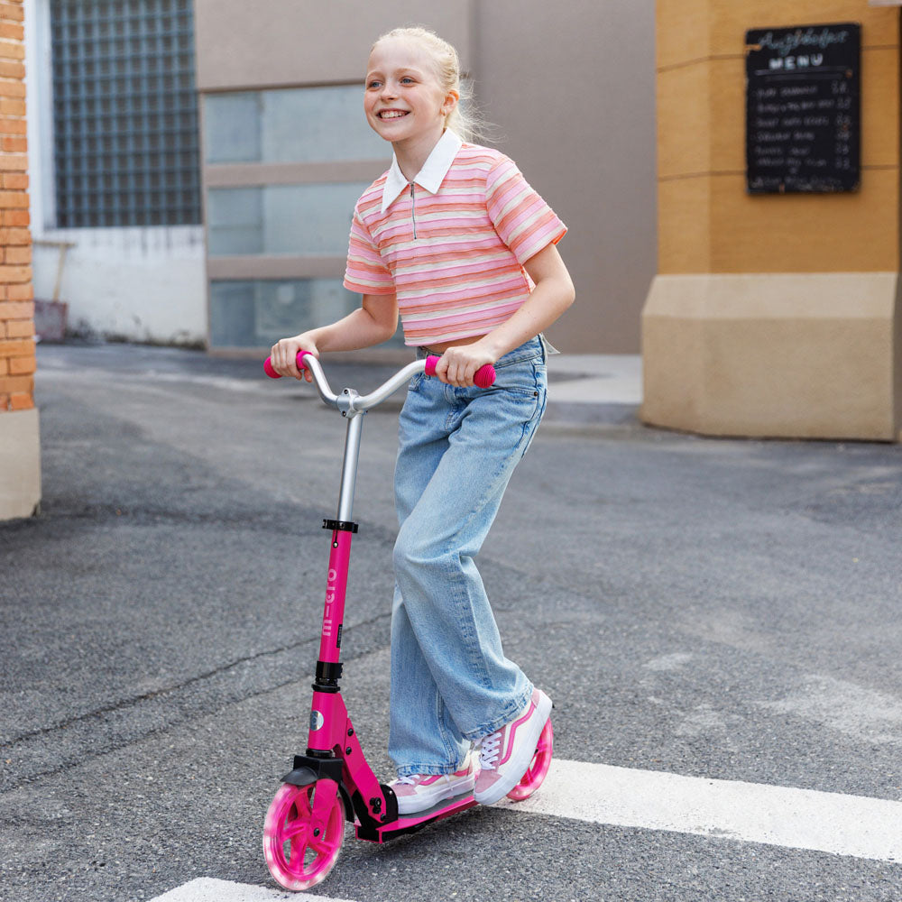 micro-cruiser-led-framboise-trottinette-enfant-2-roues-200-mm image 6