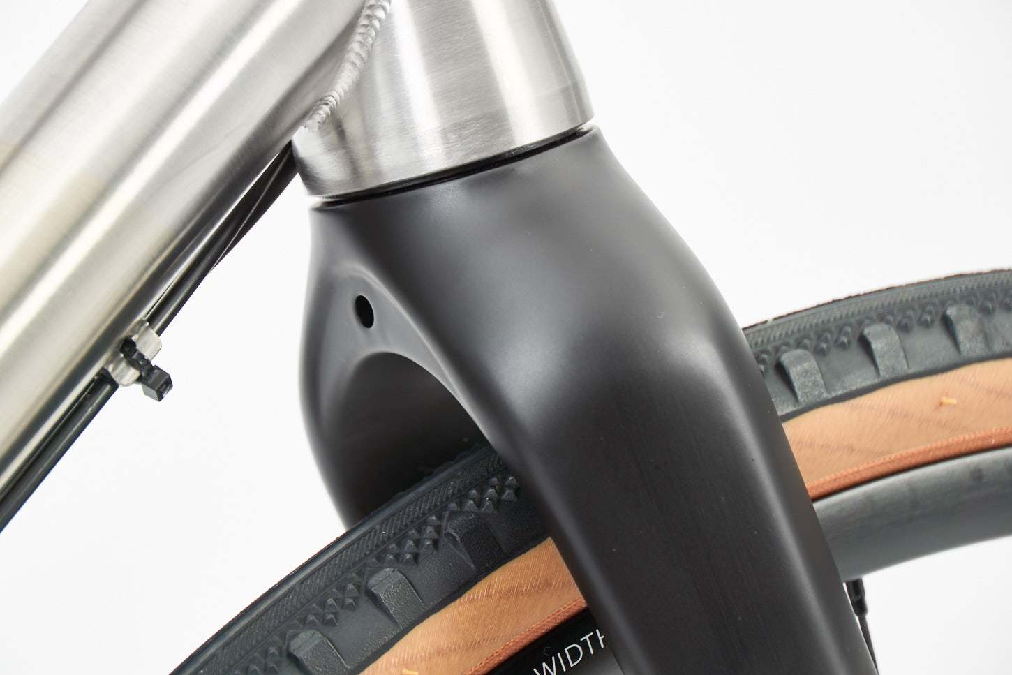 omnium-titanium-cxc-slim-edition-v-lo-cargo-titane image 4