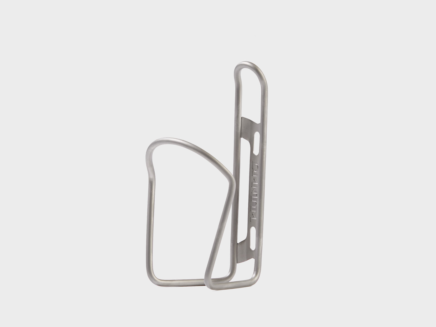 omnium-titanium-le-bottle-cage-porte-bidon-titane-on-demand image 2
