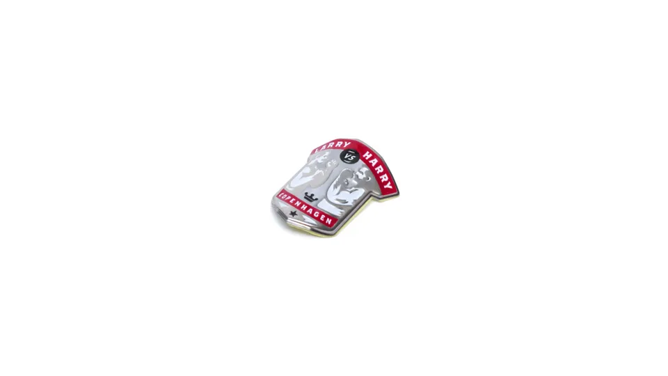 larry-vs-harry-headbadge-curved-plaque-logo-cadre-bullitt image 1